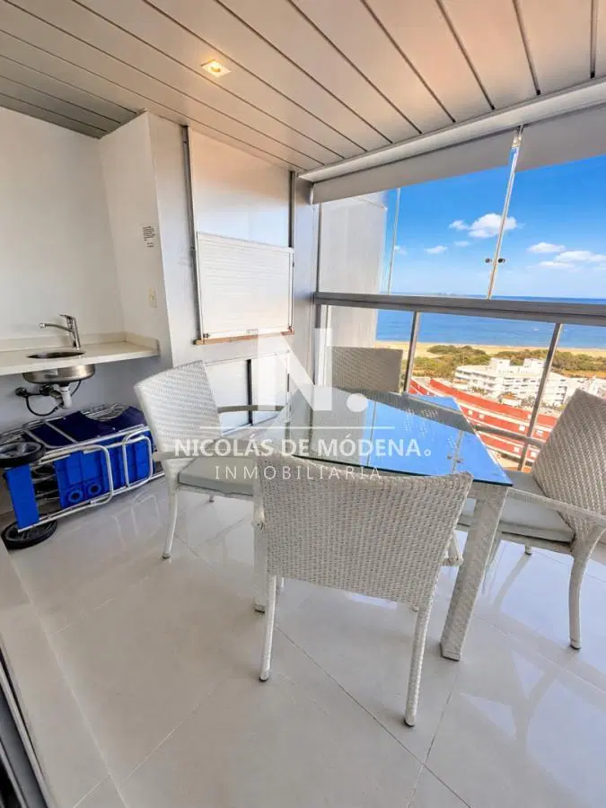 En venta apartamento de 2 dormitorios en Miami Boulevard, Punta del Este 5