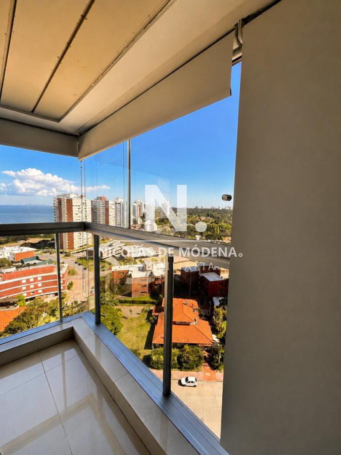En venta apartamento de 2 dormitorios en Miami Boulevard, Punta del Este