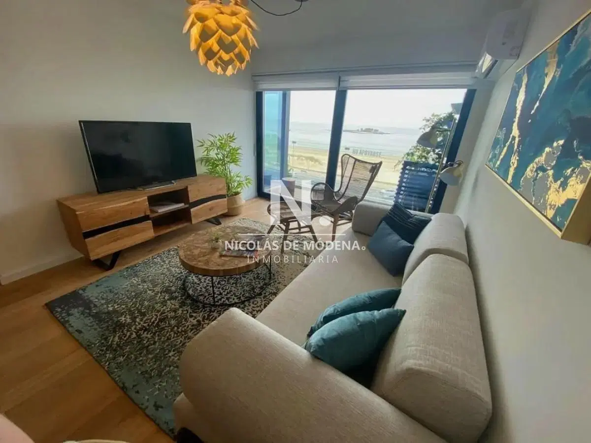 Venta Exclusivo Apartamento de 3 Dormitorios Con Piscina en Malvin,Montevideo! 3