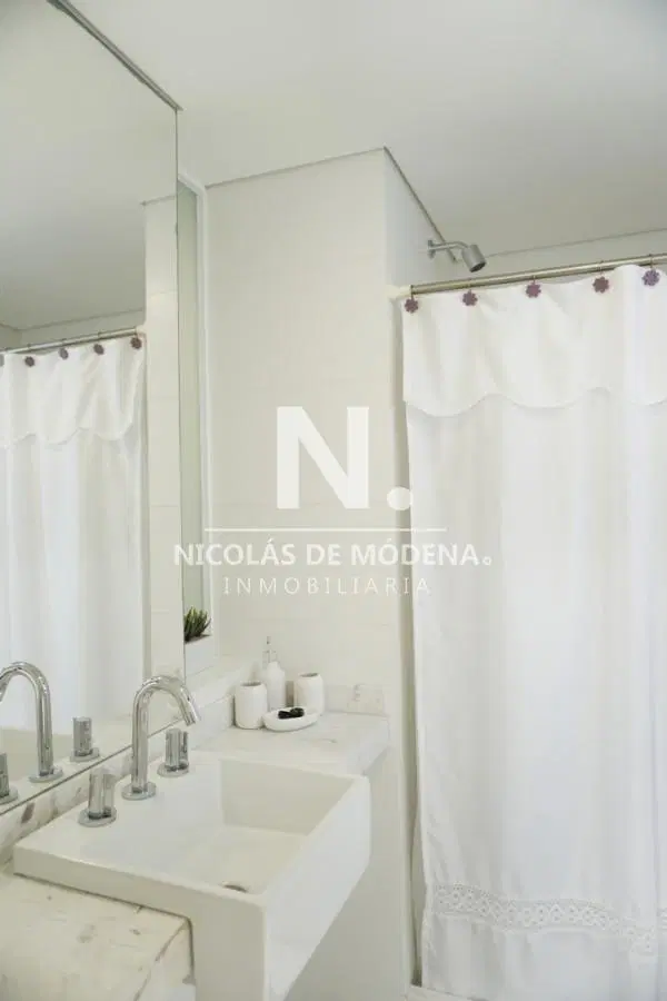 Apartamento de 2 dormitorios ,2 baños, en Roosevelt 2
