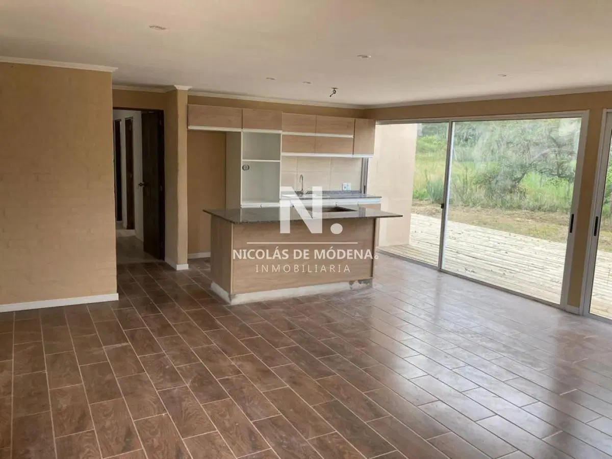 Venta Casa a estrenar en barrio privado Verde Mora 4