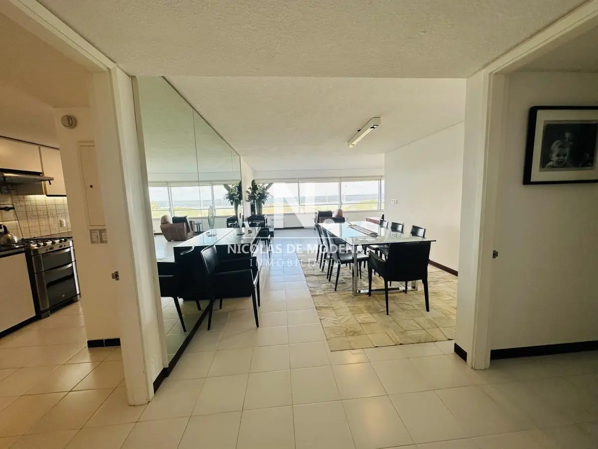 Alquiler y venta de apartamento 3 dorm. mas dep. playa brava 4