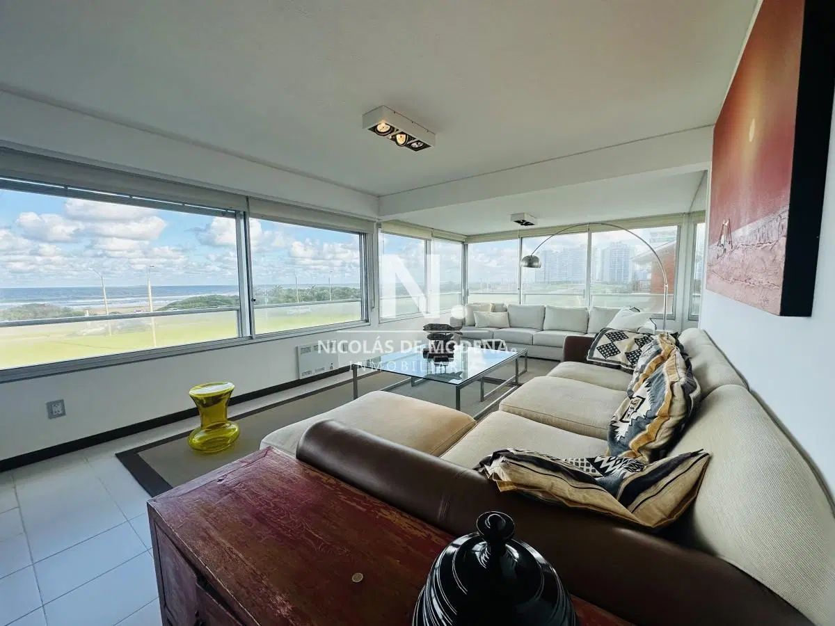 Alquiler y venta de apartamento 3 dorm. mas dep. playa brava 2