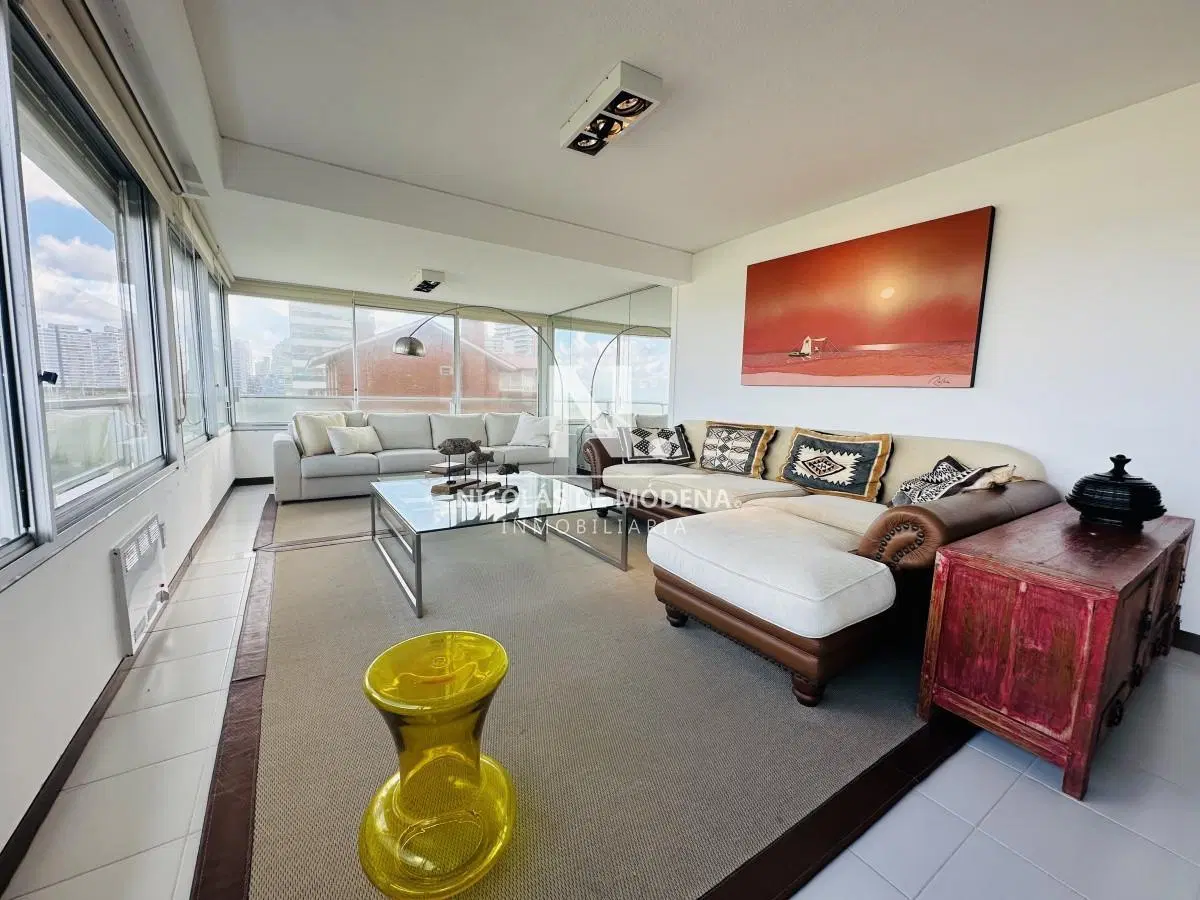 Alquiler y venta de apartamento 3 dorm. mas dep. playa brava 5