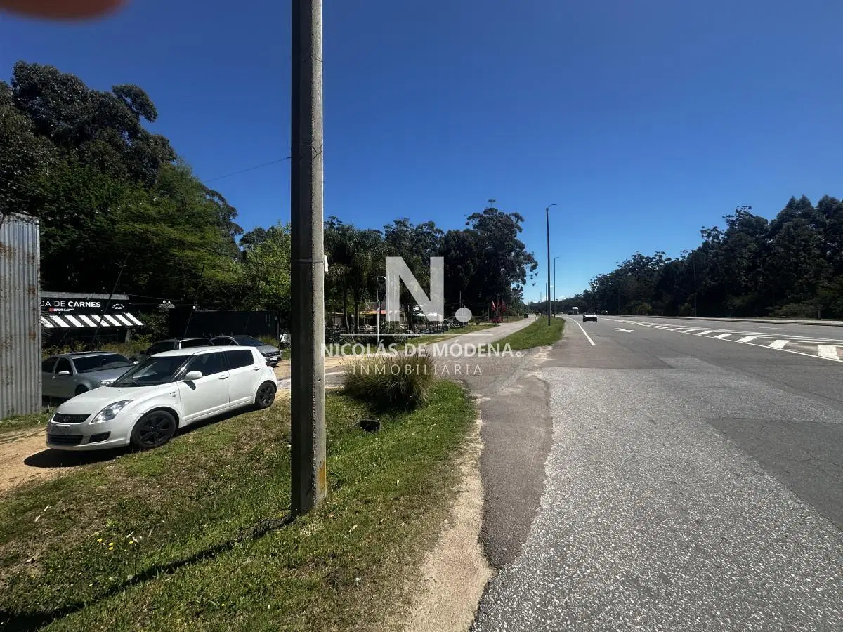 Venta terreno comercial en Solanas 5