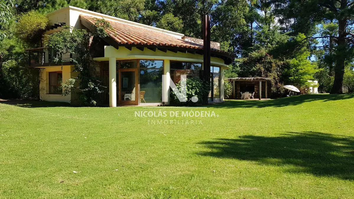 MUY BUENA CASA EN SOLANAS A 2 CUADRAS DE LA PLAYA 4