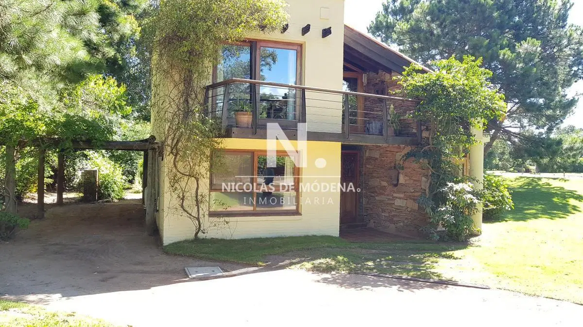 MUY BUENA CASA EN SOLANAS A 2 CUADRAS DE LA PLAYA 3