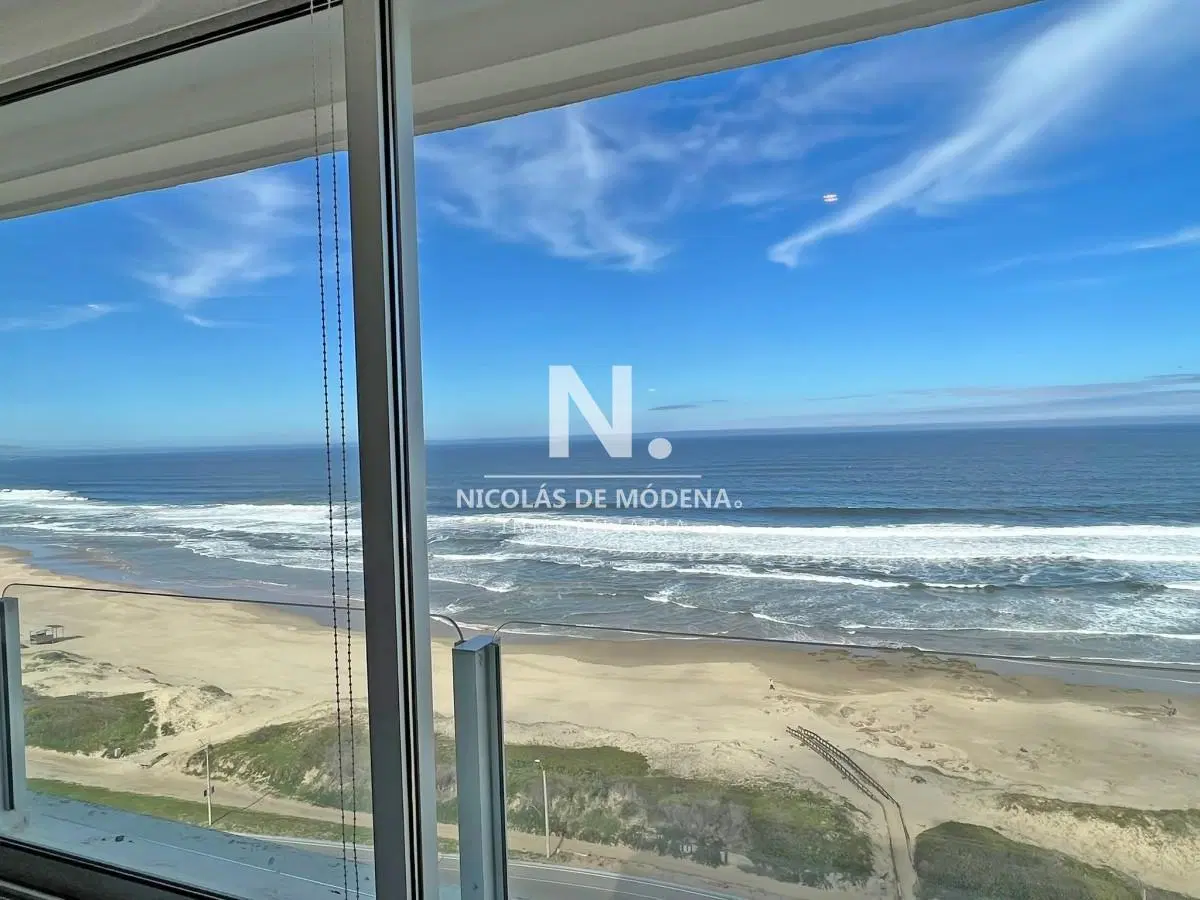 Frente al mar, reciclado en torre de gran categoría en venta 5