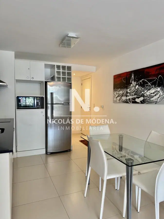 Venta apartamento en Punta Este, 2 dormitorios, 2 baños, parrillero propio 4