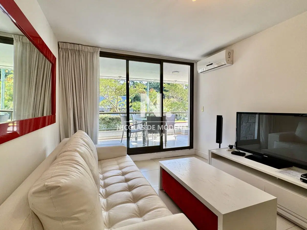 Venta apartamento en Punta Este, 2 dormitorios, 2 baños, parrillero propio 3