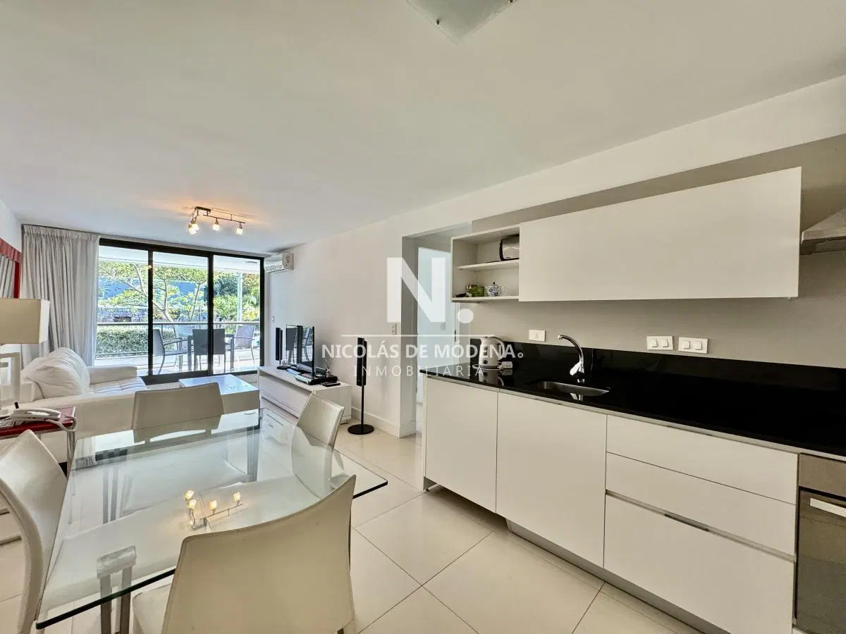 Venta apartamento en Punta Este, 2 dormitorios, 2 baños, parrillero propio 5