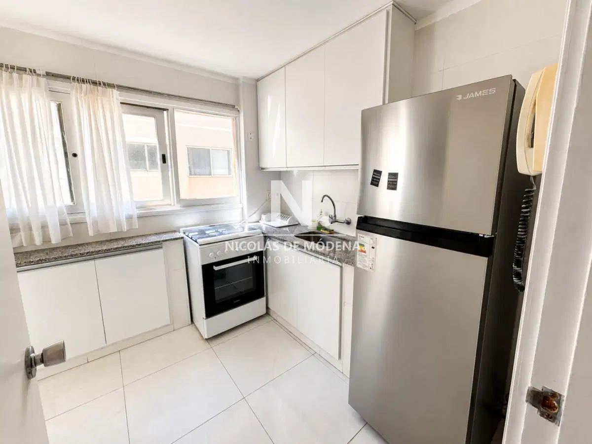 En venta apartamento de 3 dormitorios en Punta del Este con vista al mar 3