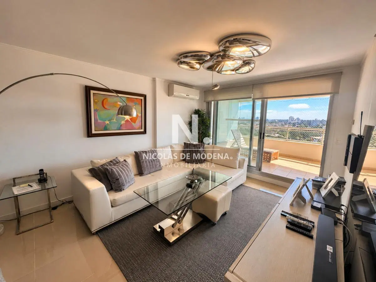 Vende apartamento de 3 dormitorios en Brava, Punta del Este 2