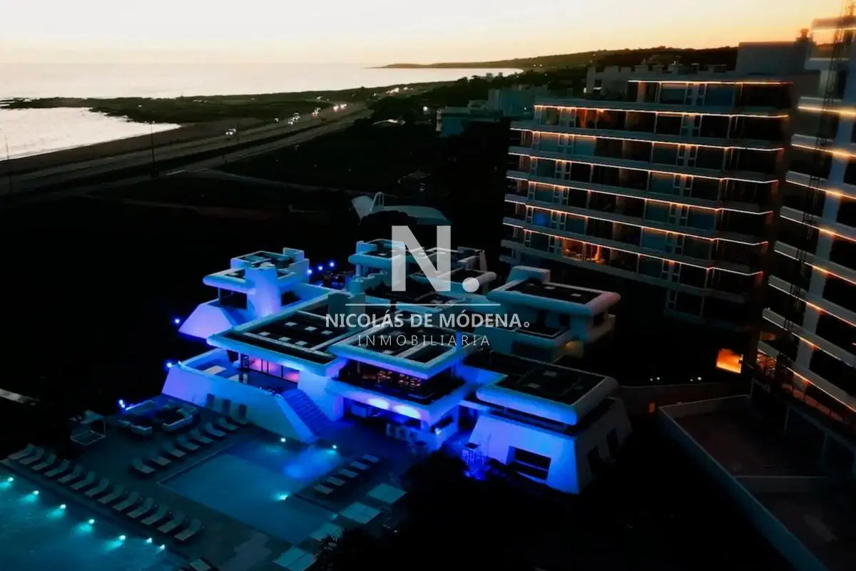Apartamento en venta de 2 dormitorios en Mansa, Punta del Este 4