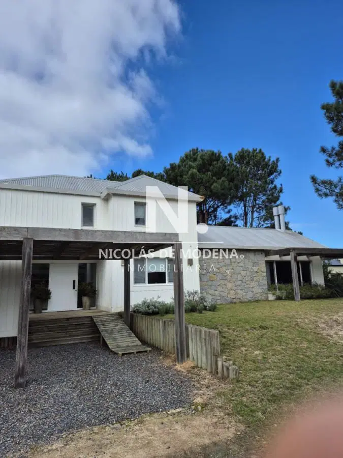 Casa en venta de 4 dormitorios en Jose Ignacio 1
