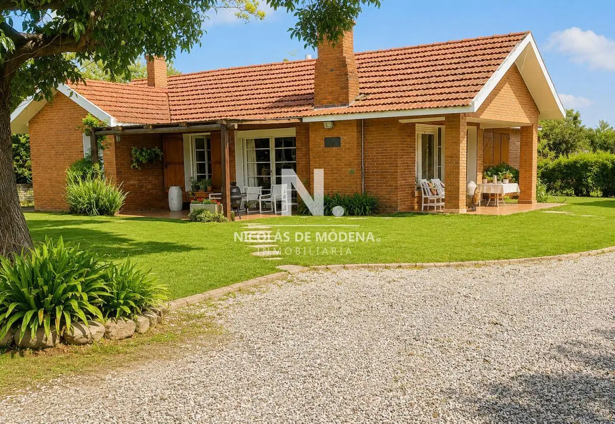 CASA 4 DORMITORIOS EN PLAYA MANSA 4