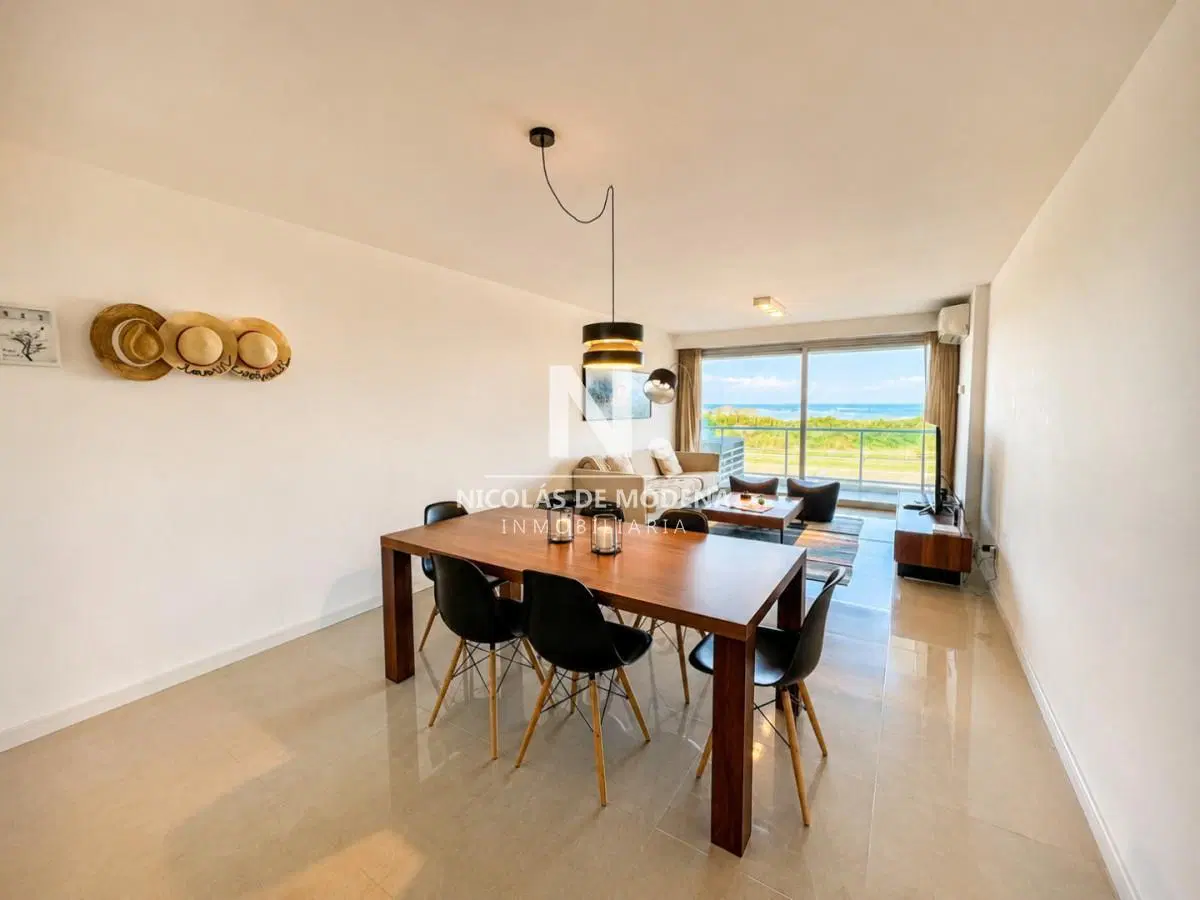 Vende departamento de 2 dormitorios y medio en Brava, Frente al mar 4