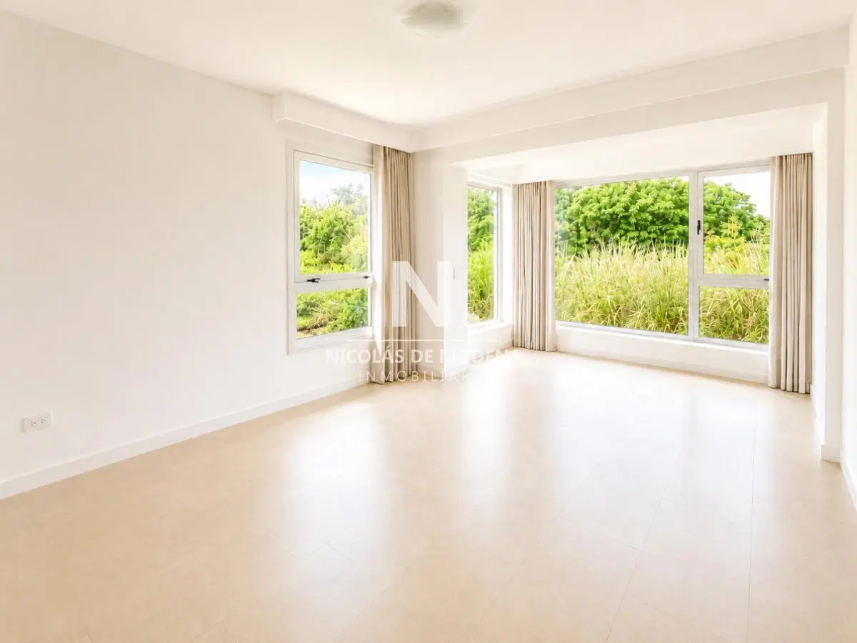 En venta apartamento con parrillero propio de 3 dormitorios y agradable vista 5