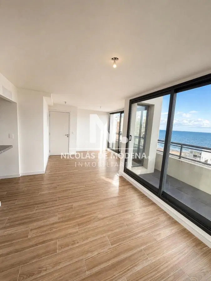 Vende impecable apartamento de 2 dormitorios con vistas espectaculares en Brava, Punta del Este 2