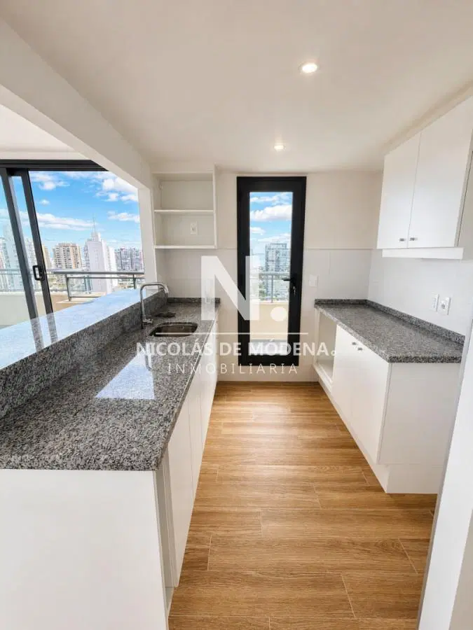 Vende impecable apartamento de 2 dormitorios con vistas espectaculares en Brava, Punta del Este 4