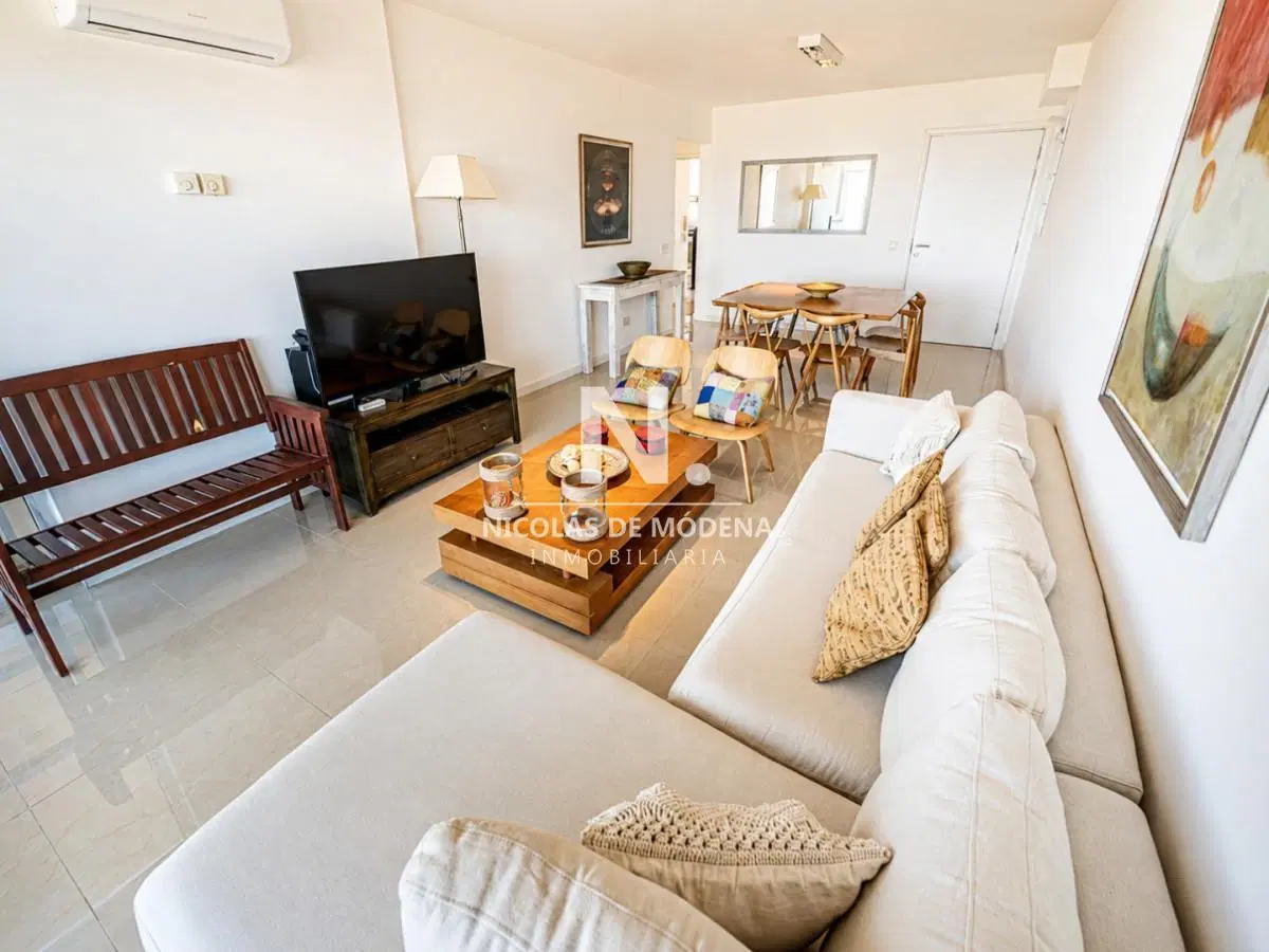 En venta apartamento de 3 dormitorios en Brava primera linea frente al mar 2
