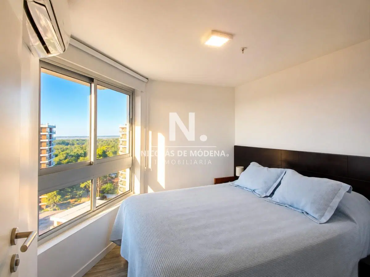 En venta apartamento de 1 dormitorio con vista agradable en Ocean Drive, Punta del Este 3