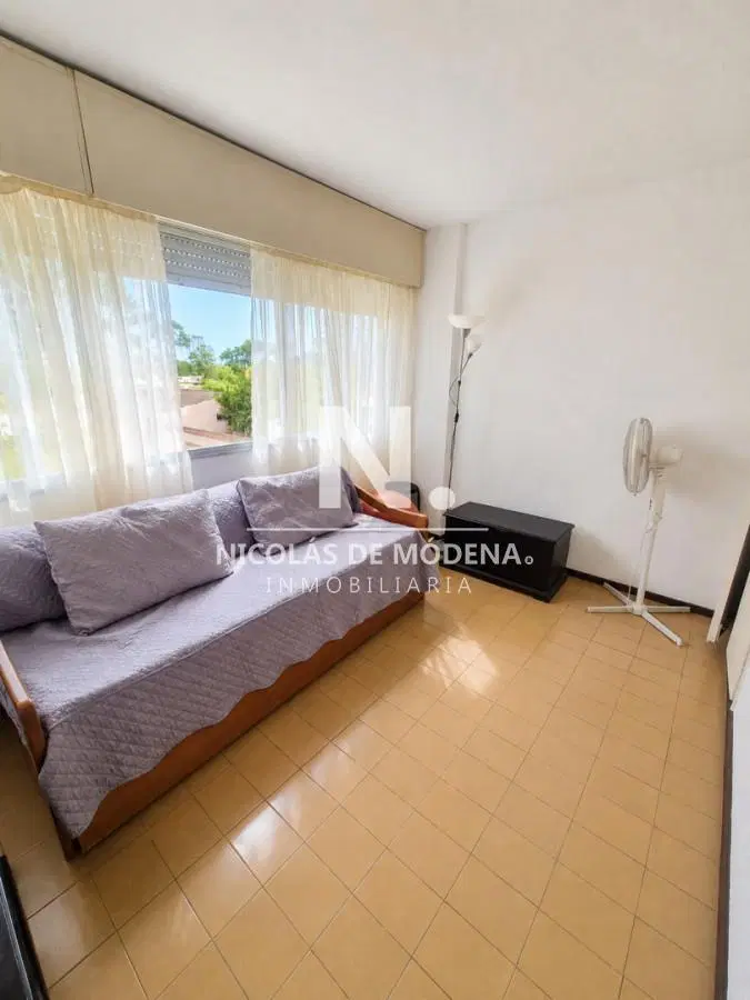 En venta apartamento de 2 dormitorios en Cantegril, Punta del Este 3
