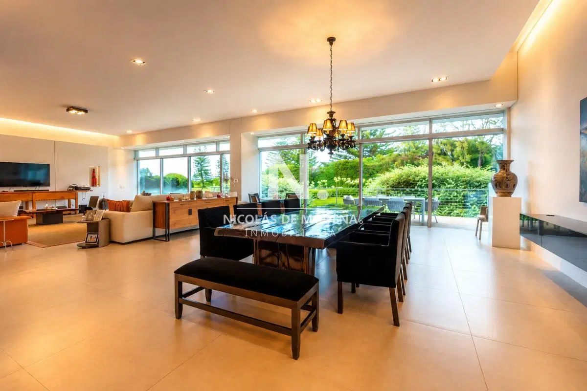 En venta apartamento de 3 dormitorios mas dep de servicio en venta, Brava Punta del Este 5