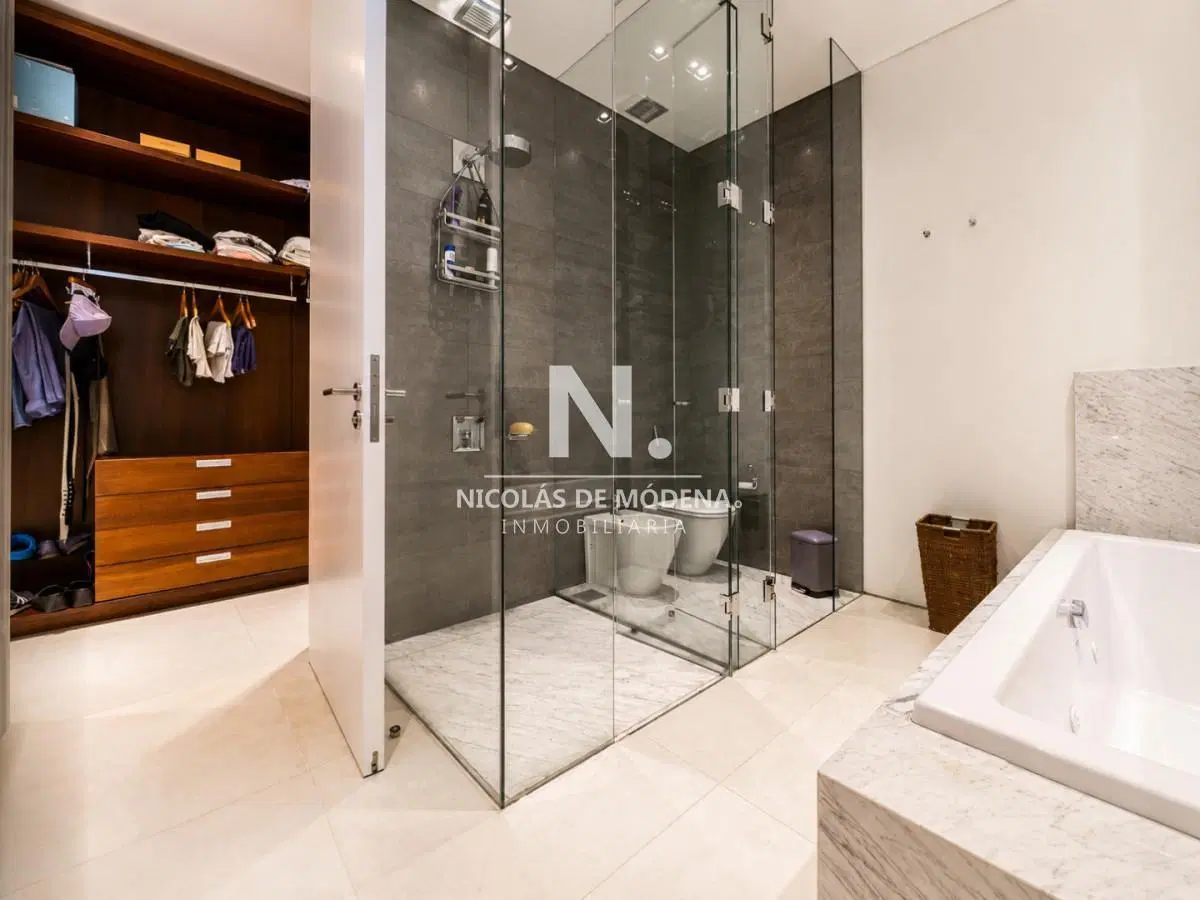 En venta apartamento de 3 dormitorios mas dep de servicio en venta, Brava Punta del Este 3
