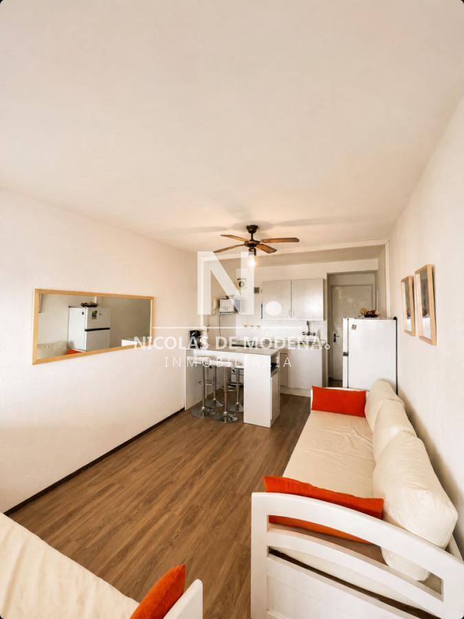 Vende en Luna de mar, monoambiente dividido, ideal para vivir, Punta del Este