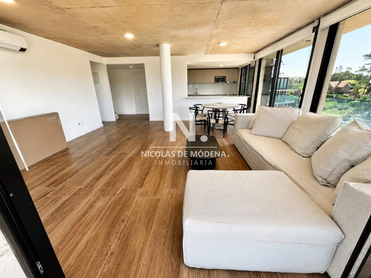 Apartamento de 3 dormitorios en primera linea de la mansa 4