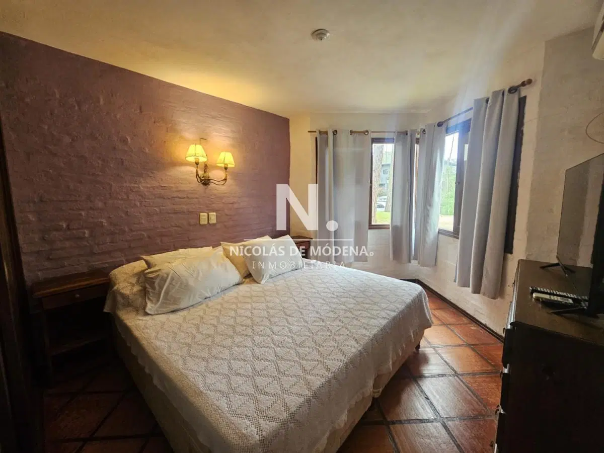 CASA EN VENTA SOLANAS 1