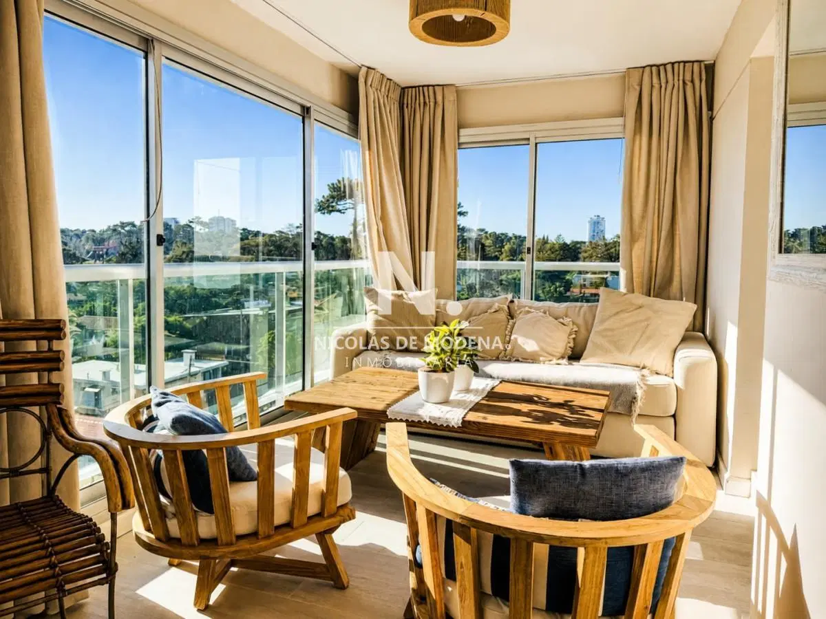 2 Bedroom Apartment for Sale in Playa Mansa - Palm Beach Building, Punta del Este 3