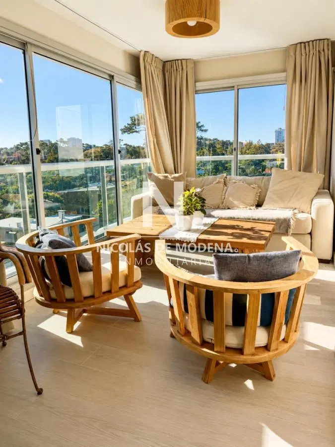 2 Bedroom Apartment for Sale in Playa Mansa - Palm Beach Building, Punta del Este 5