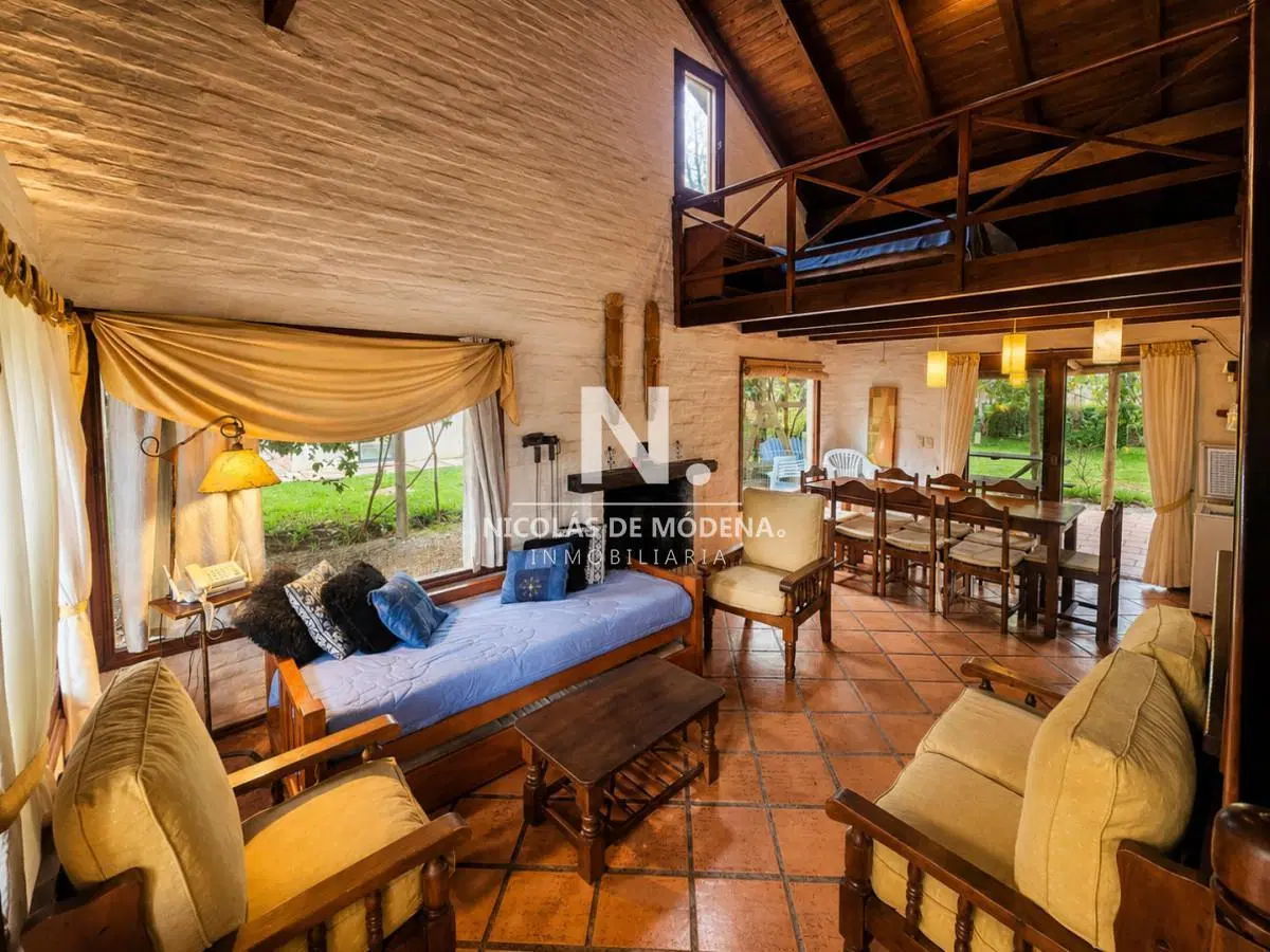 CASA EN VENTA SOLANAS 2