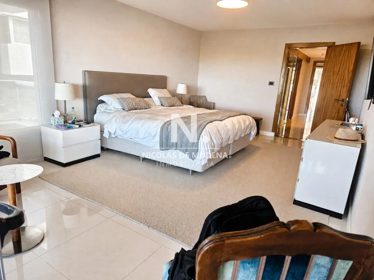 En venta en apartamento de 4 dormitorios con agradable vista a metros del mar, Brava Punta del Este 4