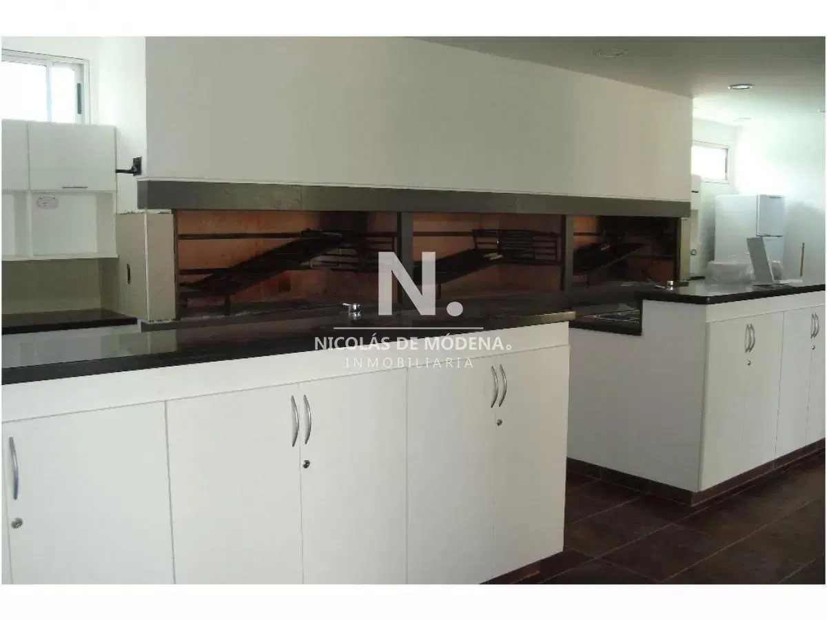 En venta apartamento de 2 dormitorios con vista al mar en Mansa, Punta del Este 2