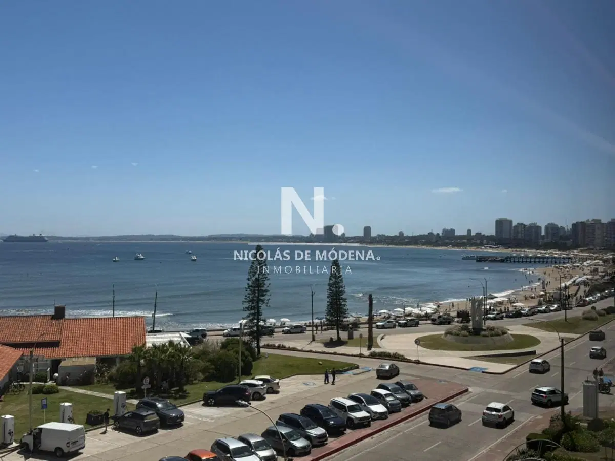 Apartamento en Venta de 3 dormitorio en Punta del este . Playa mansa , Parada 1 5