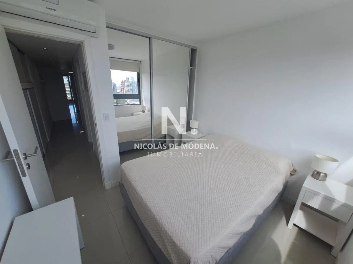 Apartamento de 2 dormitorios en venta en Punta del Este 4
