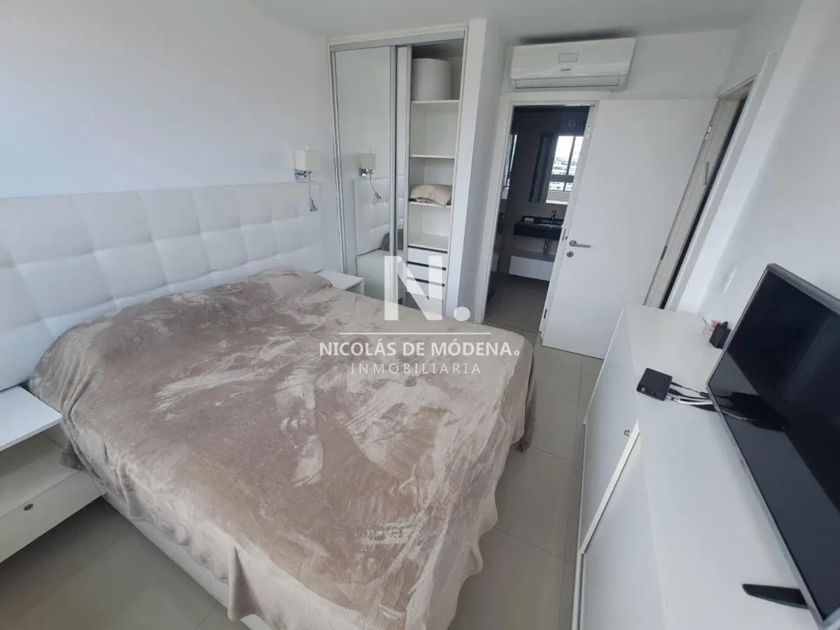 Apartamento de 2 dormitorios en venta en Punta del Este 2