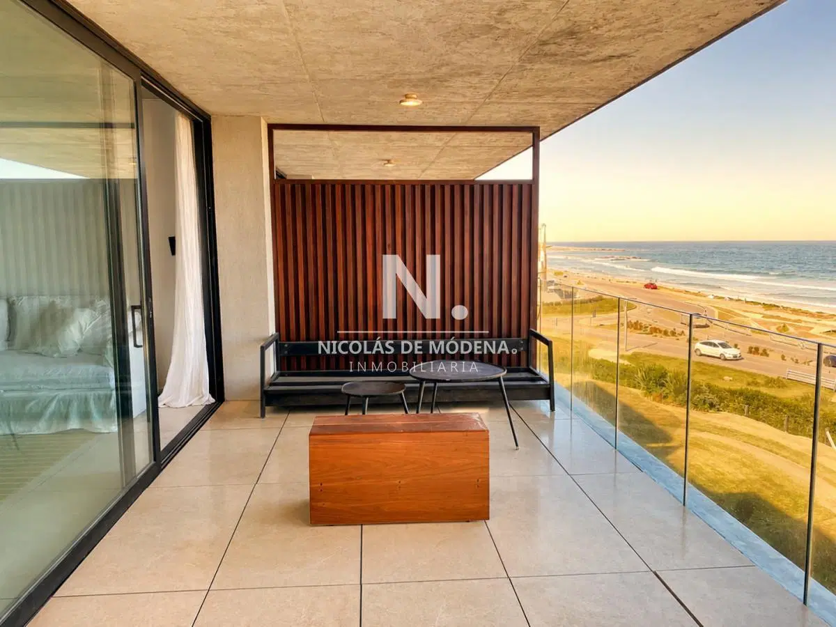 Departamneto de 4 dormitorios en venta frente al mar 4