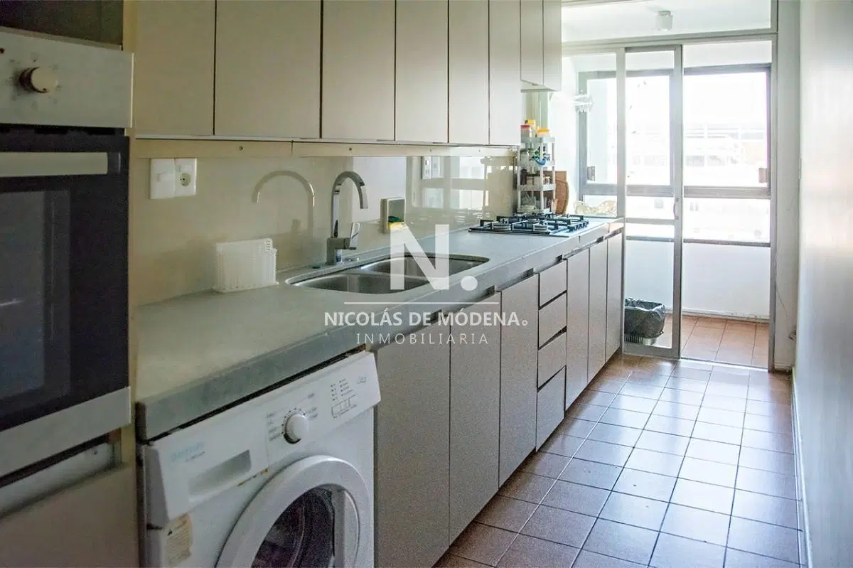 Amplio apartamento en Península, a pasos del mar de 3 dormitorios en venta 8