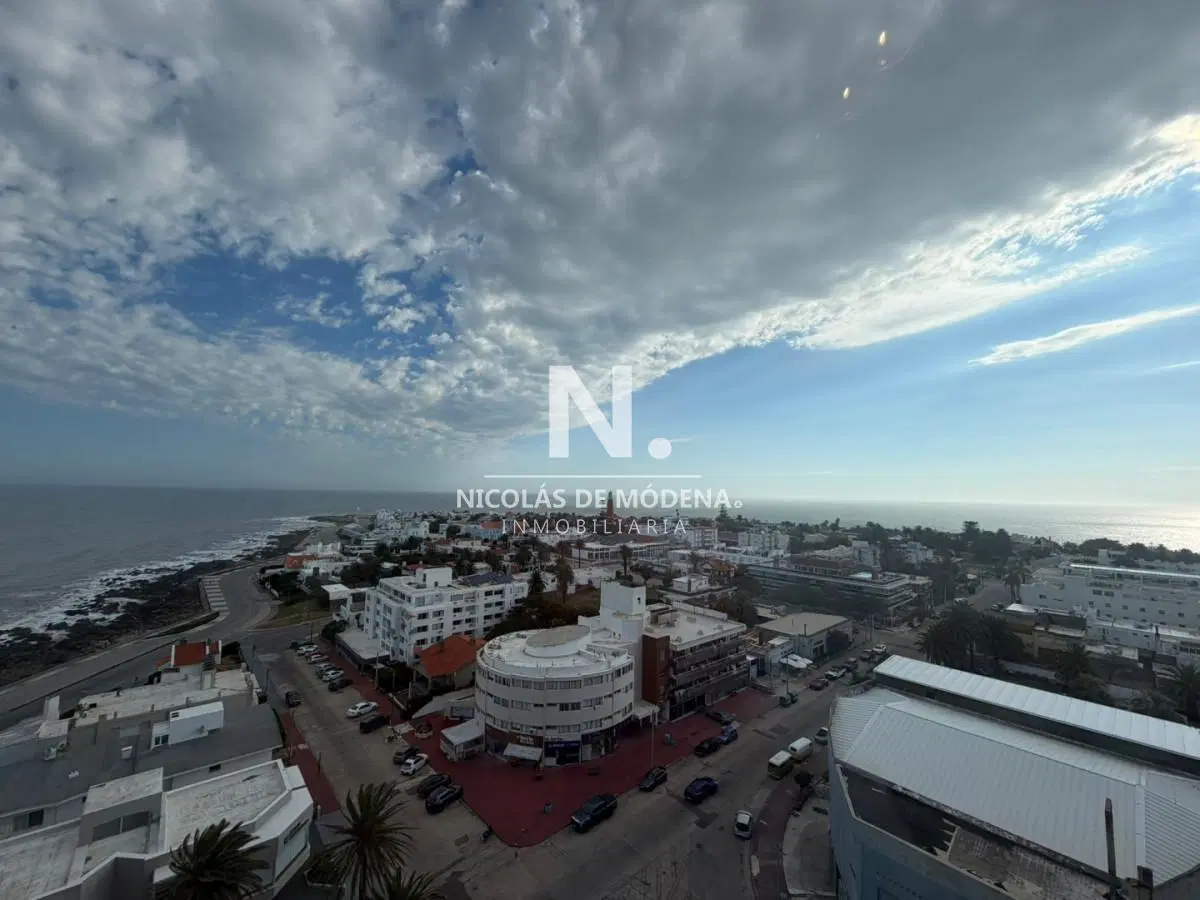 Apartamento en venta de 2 dormitorios en Punta del este , Península 2