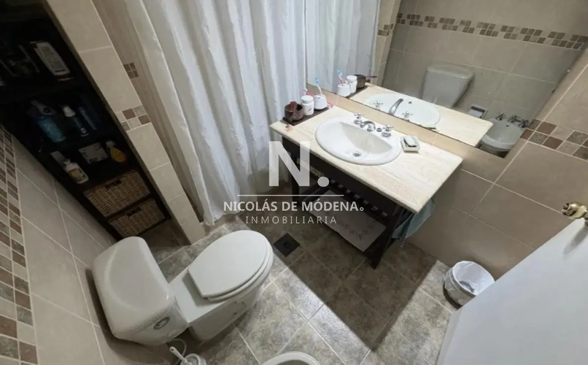 Casa en venta 5 dorm y piscina en Pinares Punta del este 4