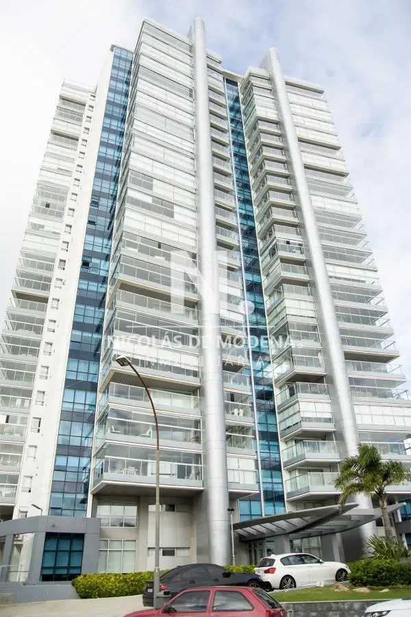 En alquiler apartamento en Mansa con vista al mar de 3 dormitorios 4
