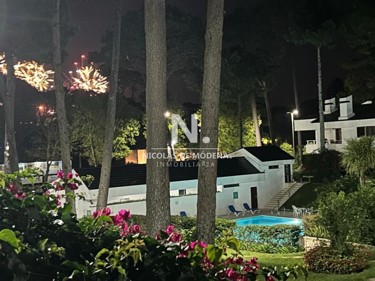 Foto de En alquiler apartamento de 2 dormitorios con estufa en leña y, imagen 1