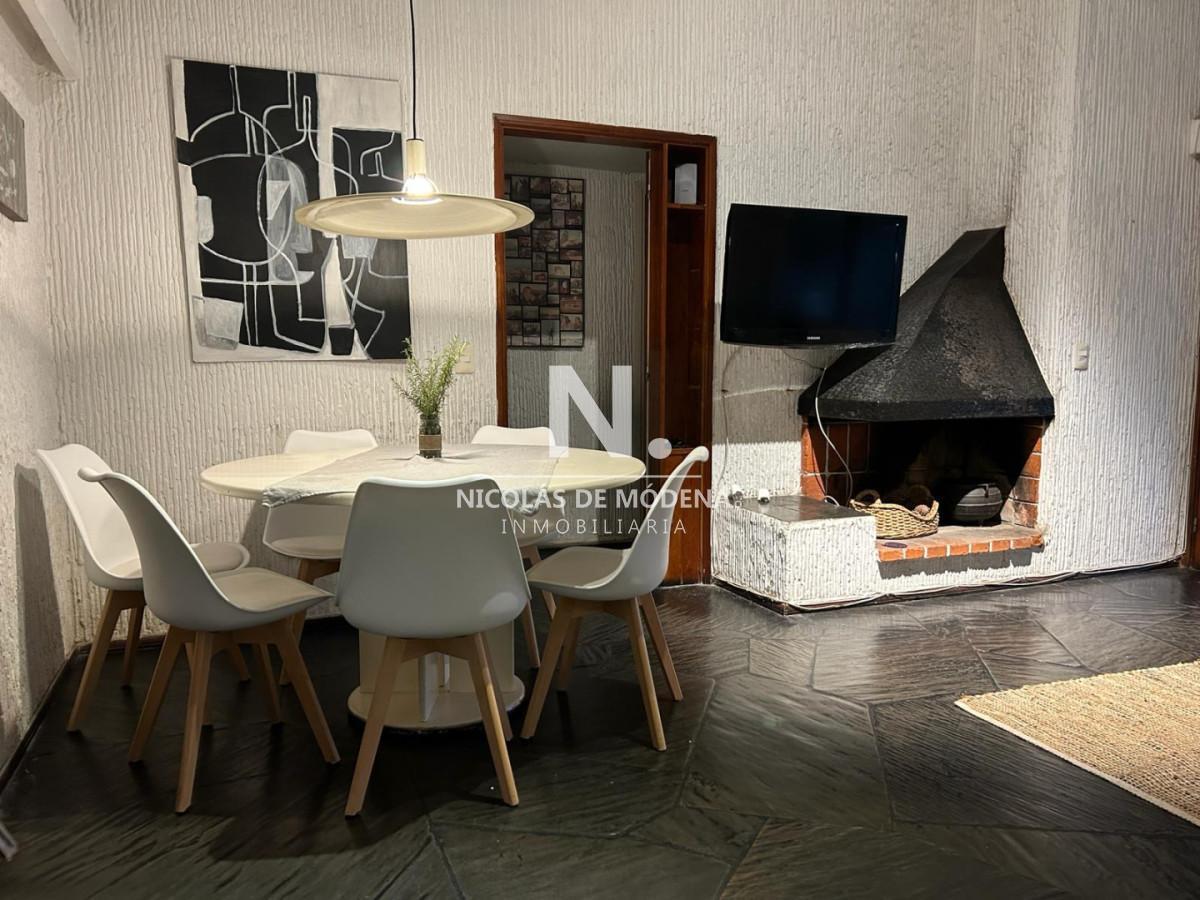 Foto de En alquiler apartamento de 2 dormitorios con estufa en leña y, imagen 2