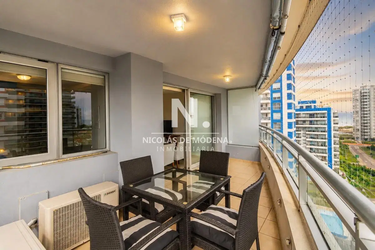 En alquiler apartamento de 2 dormitorios con una vista espectacular en Brava, Punta del Este 4