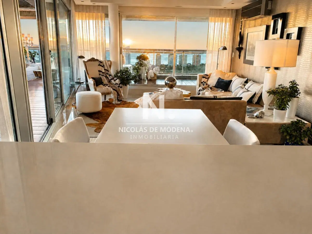 PEnthouse con vista panoramica de Punta del Este, 2 dormitorios en venta 1