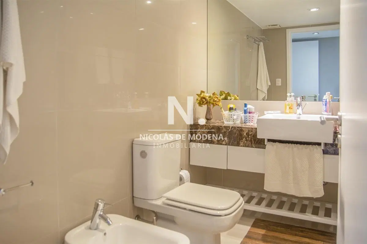 Apartamento de 4 dormitorios en venta en Torre Tiburon, Playa Brava frente al mar 2